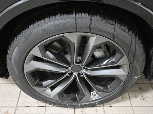 Used 2026 Audi Q7 3.0T Premium Plus AWD/4WD image 19