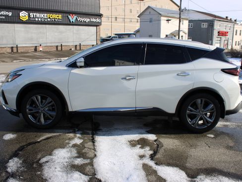 Used 2019 Nissan Murano Platinum w/ Cargo Package image 2
