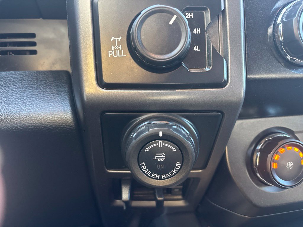 Used 2020 Ford F150 XLT w/ Equipment Group 302A Luxury AWD/4WD image 19