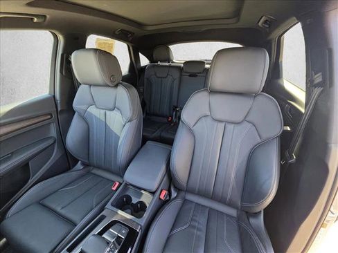 Certified 2024 Audi Q5 2.0T Premium Plus w/ Premium Plus Package image 16