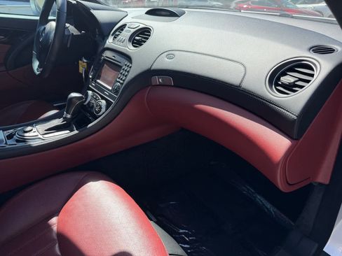 Used 2009 Mercedes-Benz SL 550 image 10