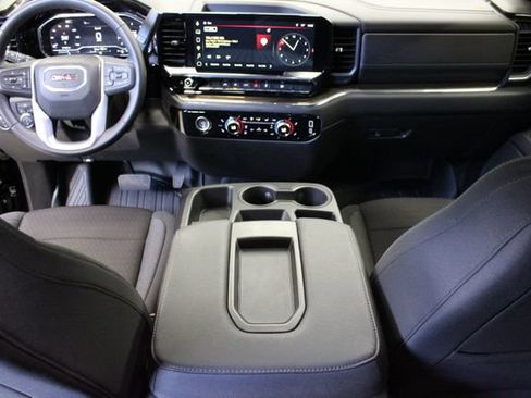Used 2024 GMC Sierra 1500 Elevation AWD/4WD image 12