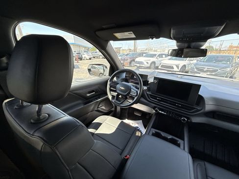 Used 2024 Chevrolet Silverado EV W/T AWD/4WD image 17
