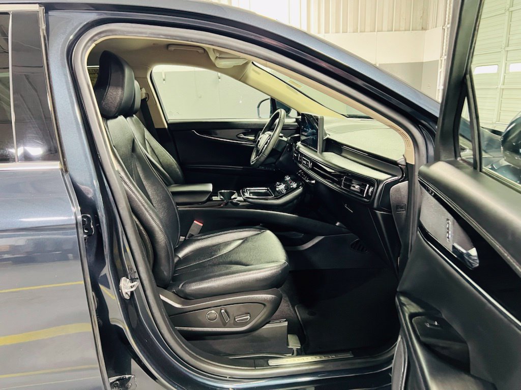 Used 2022 Lincoln Nautilus FWD image 33
