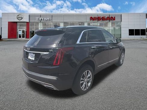 Used 2021 Cadillac XT5 Premium Luxury FWD image 7