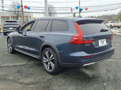 Used 2023 Volvo V60 B5 Cross Country Plus