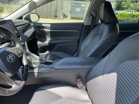 Used 2023 Toyota Camry SE FWD image 15