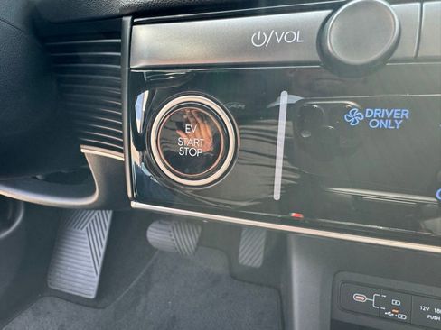 New 2025 Hyundai Ioniq 5 SEL image 27