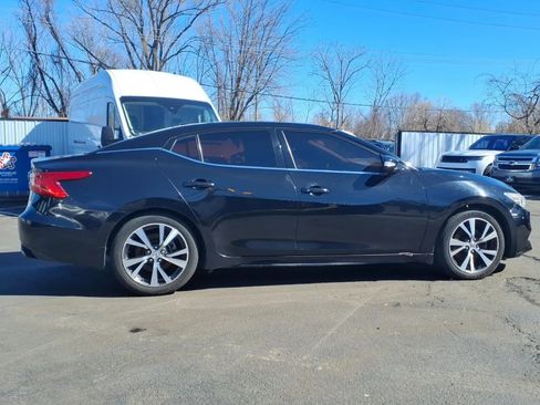 Used 2017 Nissan Maxima 3.5 SL image 2