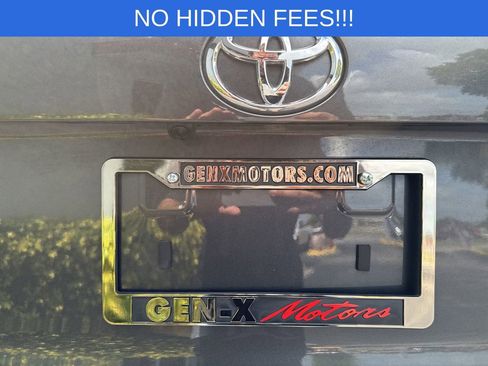Used 2022 Toyota RAV4 LE FWD image 7