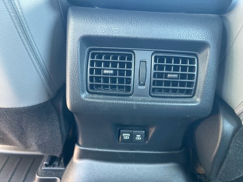 Used 2025 Toyota Camry SE FWD image 26