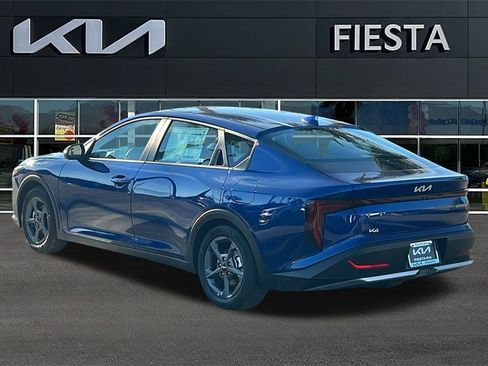 New 2025 Kia K4 LXS image 3