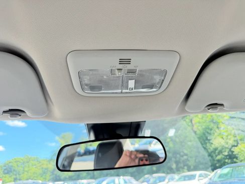 Used 2019 Toyota Corolla SE FWD image 25