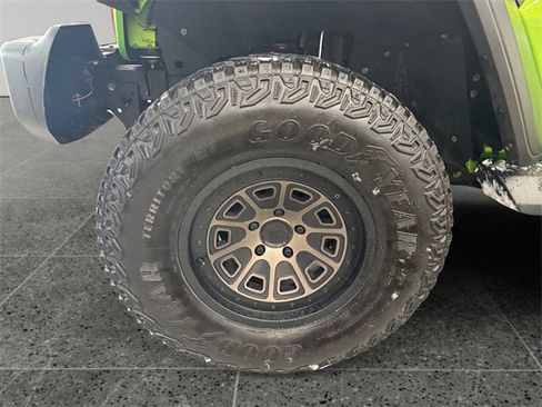 Used 2018 Jeep Wrangler Unlimited Sahara w/ Uconnect 4C Nav & Sound Group image 24