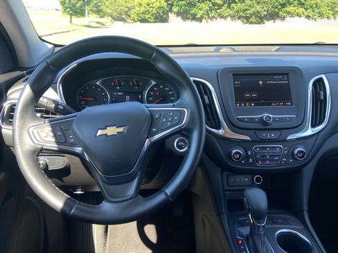 Used 2024 Chevrolet Equinox LT AWD/4WD image 19