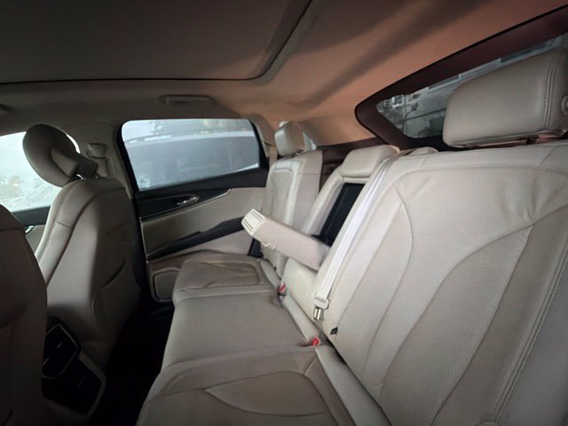 Used 2018 Lincoln MKX Select FWD image 7