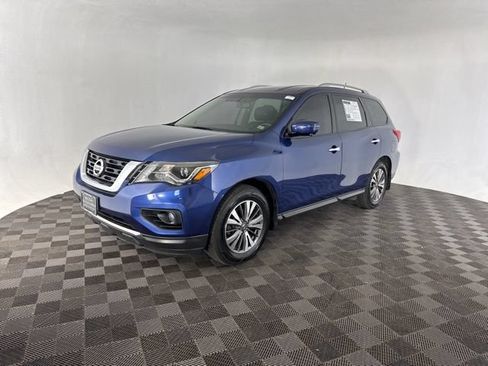 Used 2017 Nissan Pathfinder SL FWD image 4