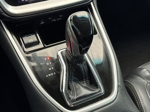 Used 2021 Subaru Outback Limited image 22