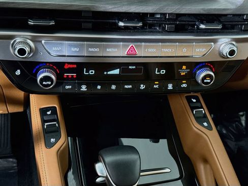 Used 2025 Kia Telluride EX X-Line AWD/4WD image 8