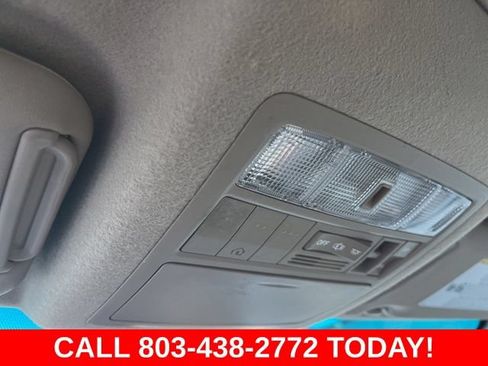 Used 2010 Toyota Highlander Limited AWD/4WD image 32