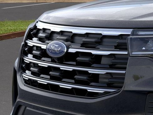 New 2026 Ford Explorer Active AWD/4WD image 17