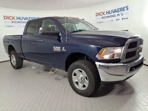 Used 2018 RAM 2500 Tradesman w/ Chrome Appearance Group AWD/4WD image 3