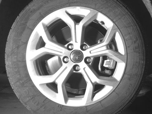 Used 2025 Jeep Compass Latitude AWD/4WD image 13