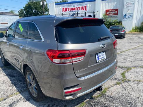 Used 2017 Kia Sorento SX FWD image 4