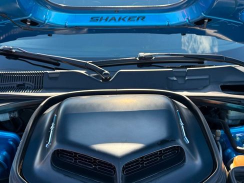 Used 2015 Dodge Challenger R/T Plus image 30