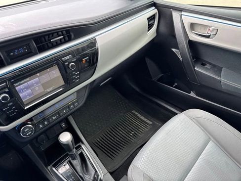 Used 2016 Toyota Corolla LE FWD image 22
