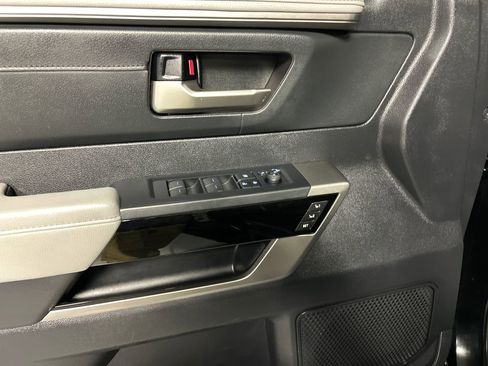 Used 2023 Toyota Tundra Limited image 12