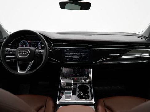 Used 2023 Audi Q7 2.0T Premium w/ Convenience Package AWD/4WD image 18