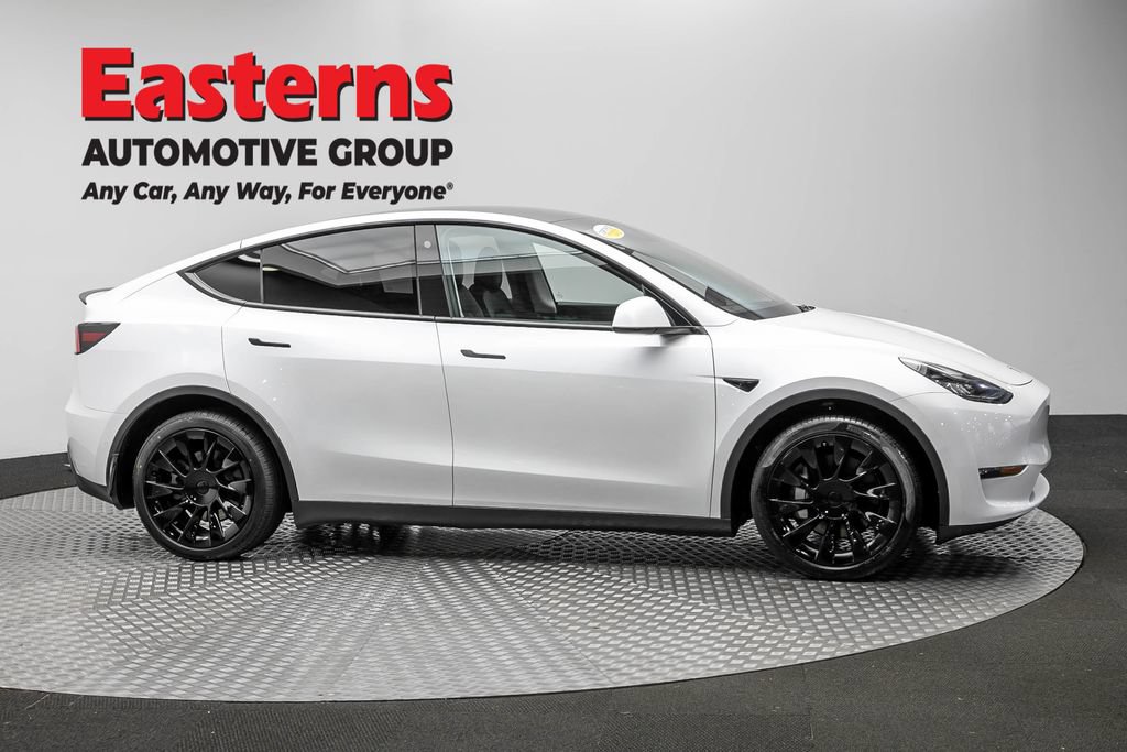 Used 2021 Tesla Model Y Long Range AWD/4WD image 5