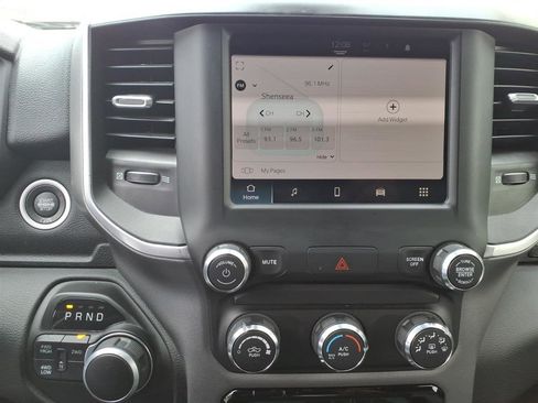 Used 2024 RAM 2500 Big Horn w/ Bed Utility Group image 10