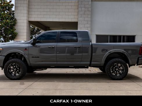 Used 2025 RAM 3500 Limited AWD/4WD image 8