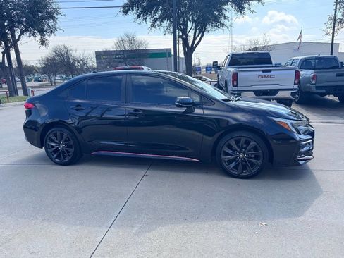 Used 2023 Toyota Corolla SE image 4