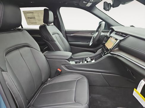 New 2026 Jeep Grand Cherokee L Limited AWD/4WD image 15