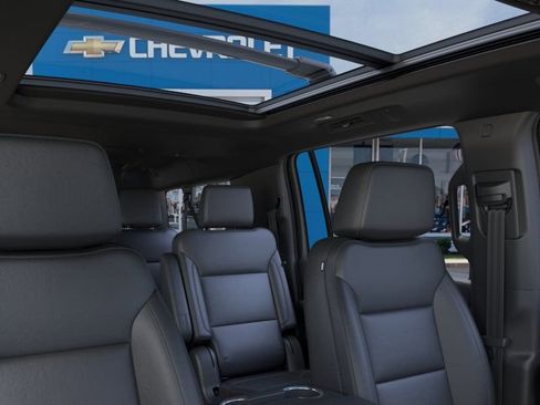 New 2026 Chevrolet Suburban Z71 w/ Comfort Package AWD/4WD image 24