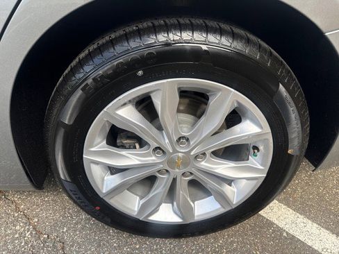 Used 2024 Chevrolet Malibu LT image 14