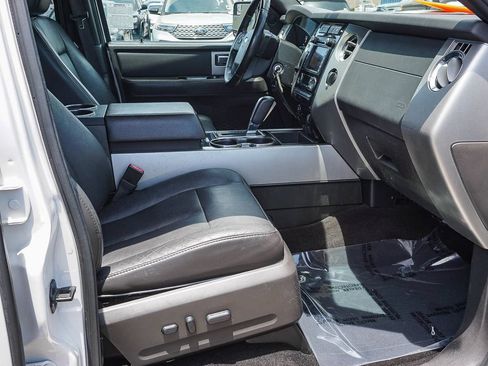 Used 2013 Ford Expedition EL Limited RWD image 12