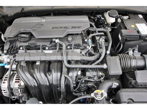 Used 2025 Kia K4 GT-Line w/ GT-Line Premium Package image 33