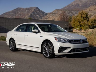Used 2019 Volkswagen Passat 2.0T SE R-Line