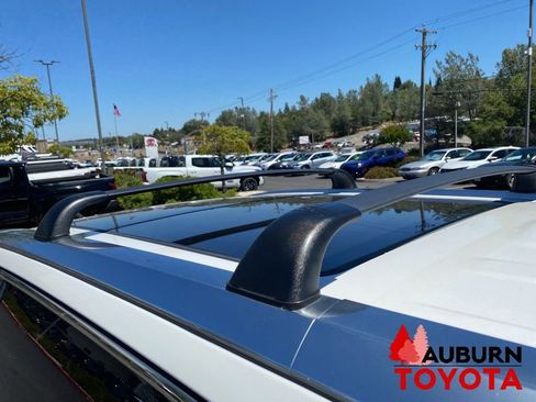 Used 2016 Toyota Highlander Limited Platinum AWD/4WD image 11