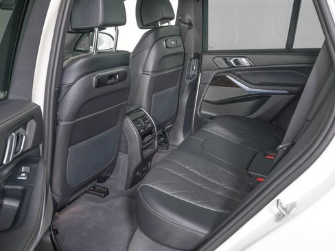 Used 2025 BMW X5 xDrive40i image 14