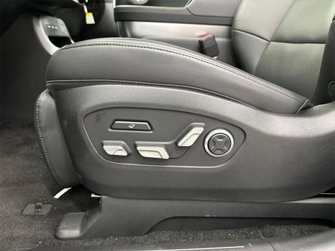 New 2026 Hyundai Ioniq 9 Limited image 10