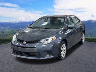 Used 2015 Toyota Corolla LE video 1