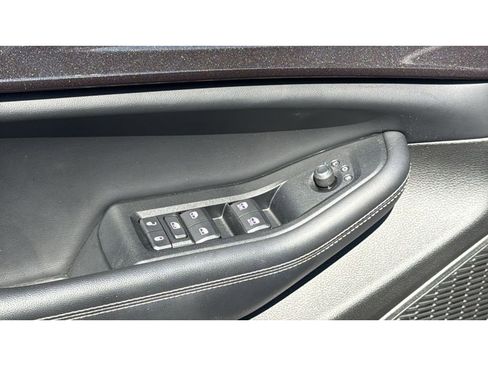 Used 2023 Jeep Grand Cherokee Altitude AWD/4WD image 10