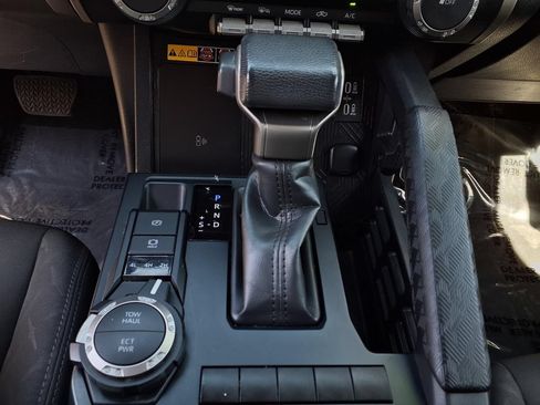 Certified 2024 Toyota Tacoma SR5 AWD/4WD image 13