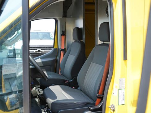 Used 2021 Ford Transit 250 148 High Roof Extended w/ Parcel Delivery Package RWD image 19