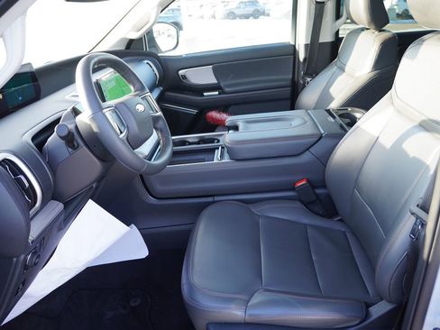 Certified 2025 Ford Expedition Max Active image 17